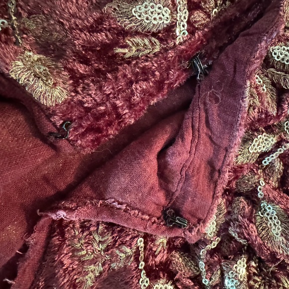 Incredibly beautifully beaded and sequined Sari (Saree) - Picture 8 of 16